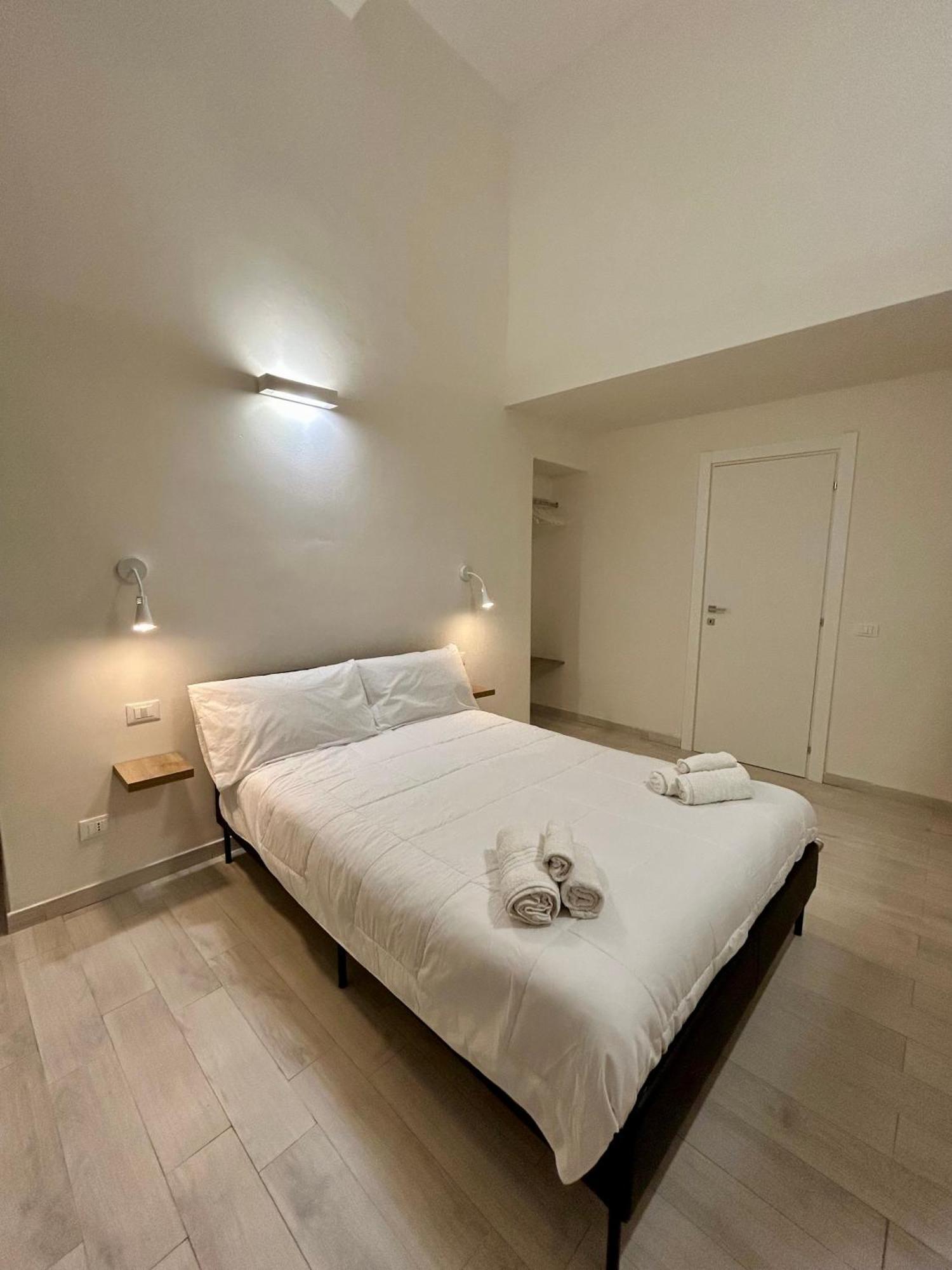 Quattro Canti Rooms Palermo Luaran gambar