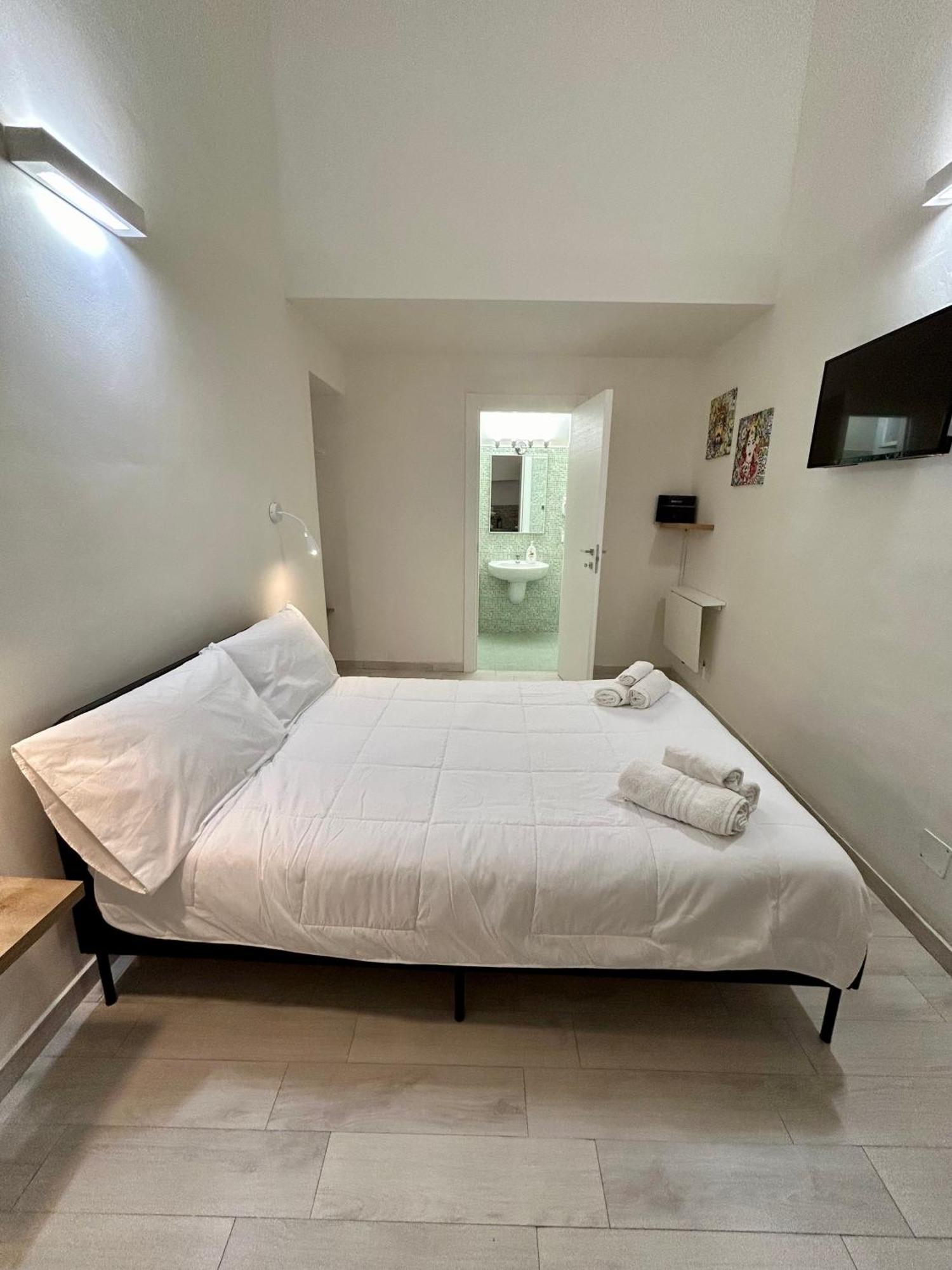 Quattro Canti Rooms Palermo Luaran gambar