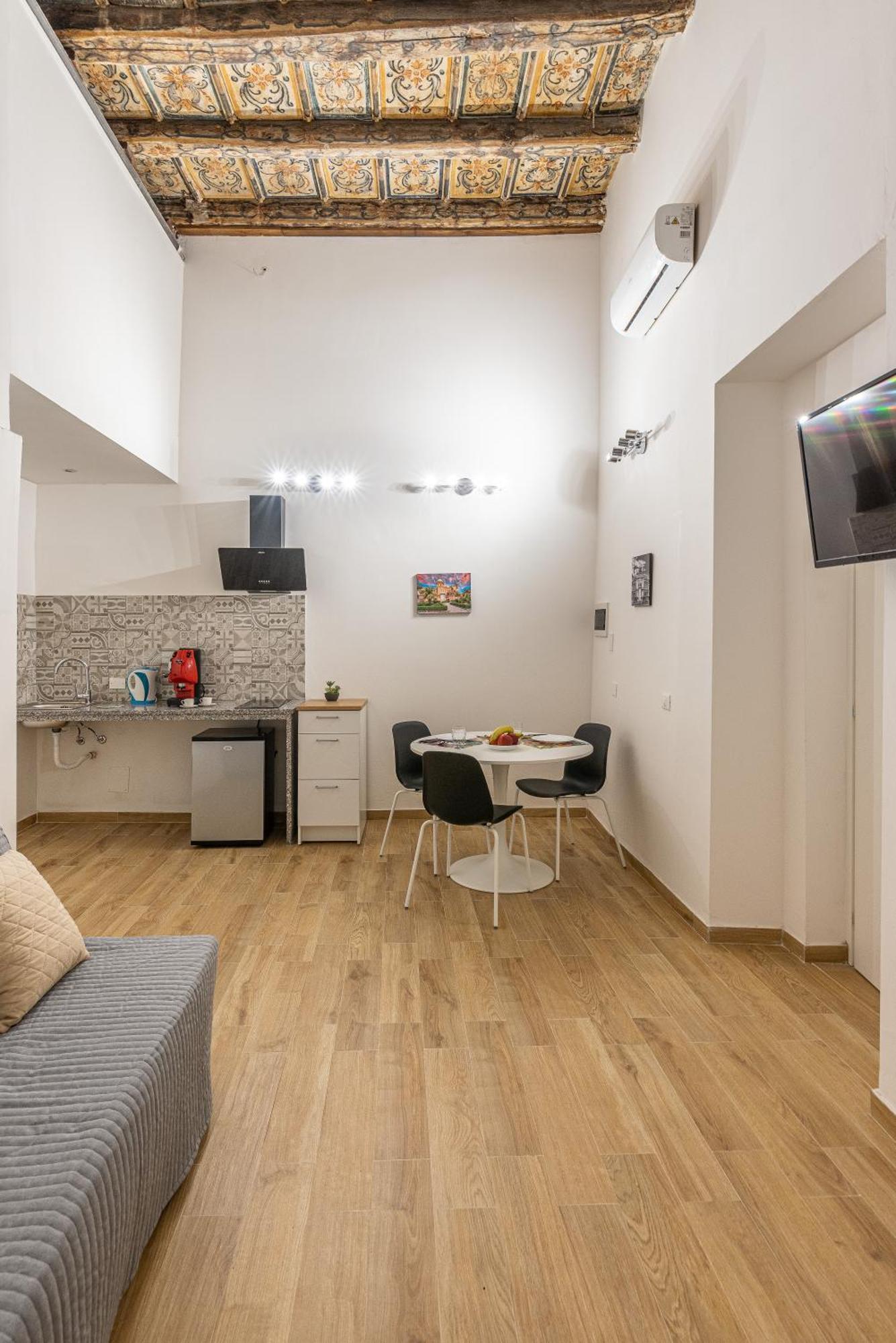 Quattro Canti Rooms Palermo Luaran gambar